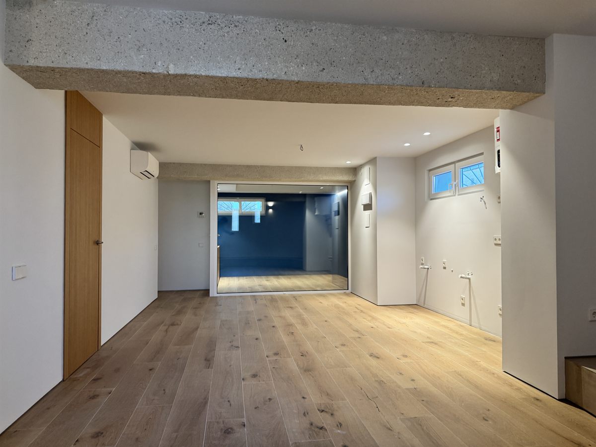 Acabados de reforma integral en una vivienda